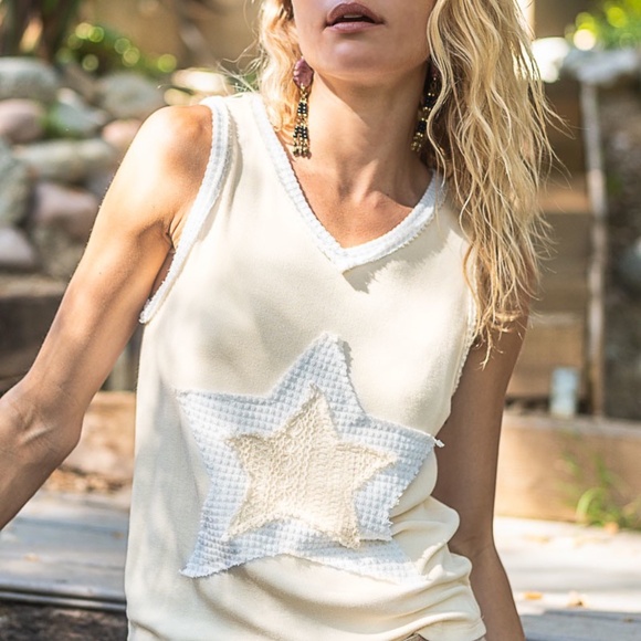 New POL Super Star Sleeveless Tank Top Patch Detail Vintage Wash Cream - Picture 5 of 5